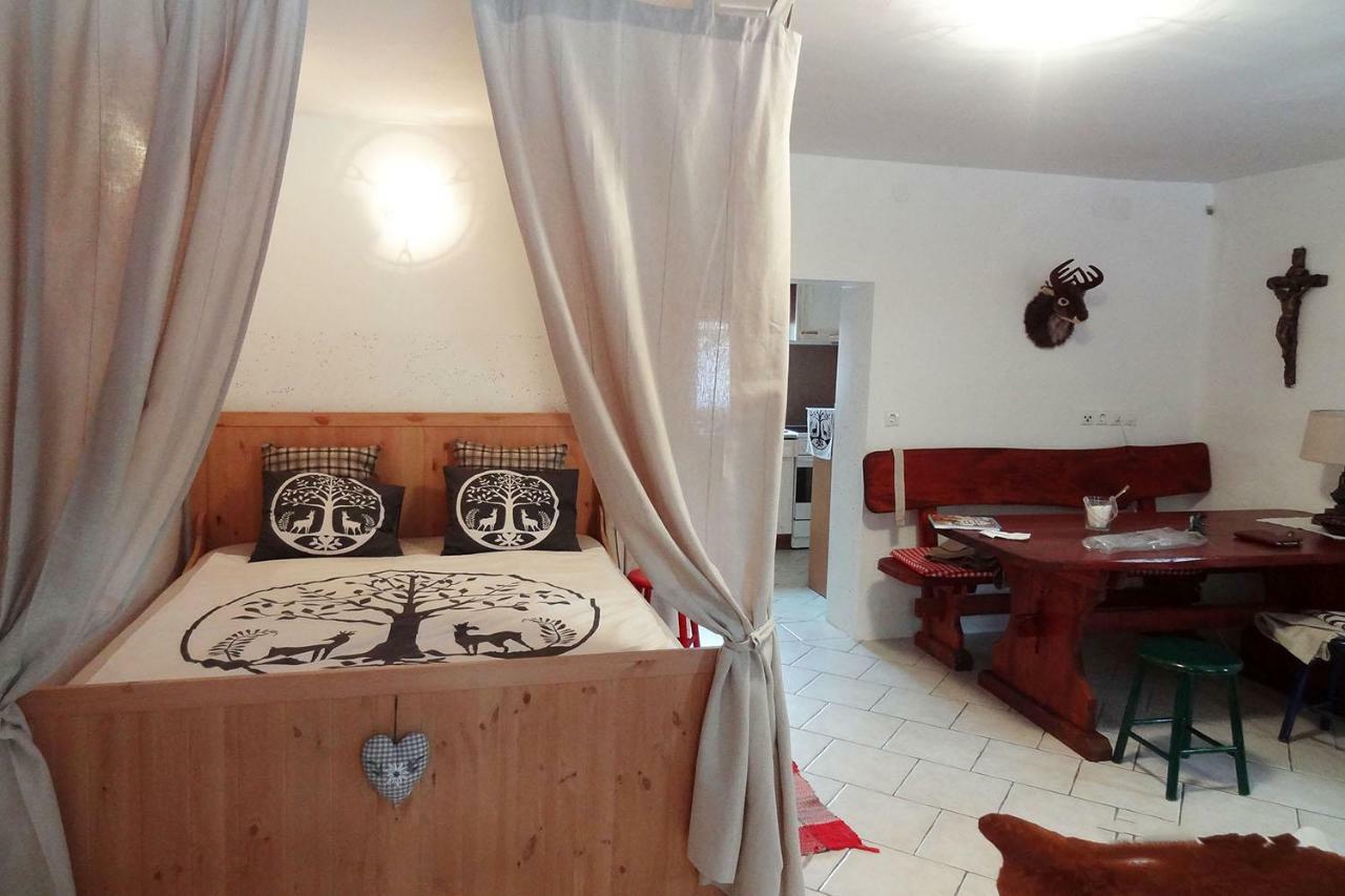 Zajcek Apartma Mojstrana Phòng bức ảnh